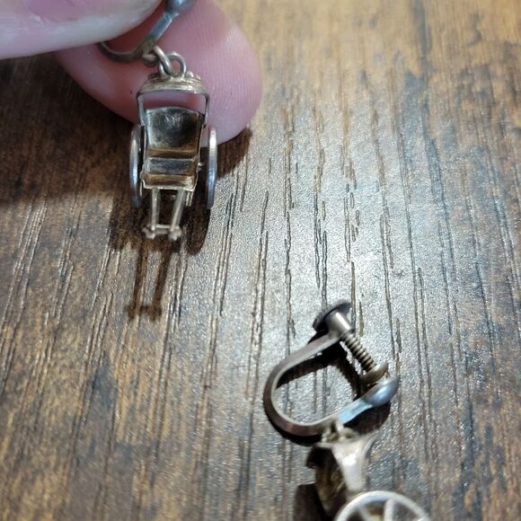 Vintage Silver Japanese Rickshaw Earrings Screw Back Box moving wheels - Picture 3 of 5